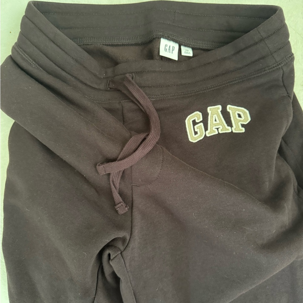 GAP men’s new (no tags) soft joggers in size XS. Never worn.